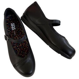 Like New SAS Leather Clare Mary Jane Loafers Black Size 9 Wide Width Retail $189